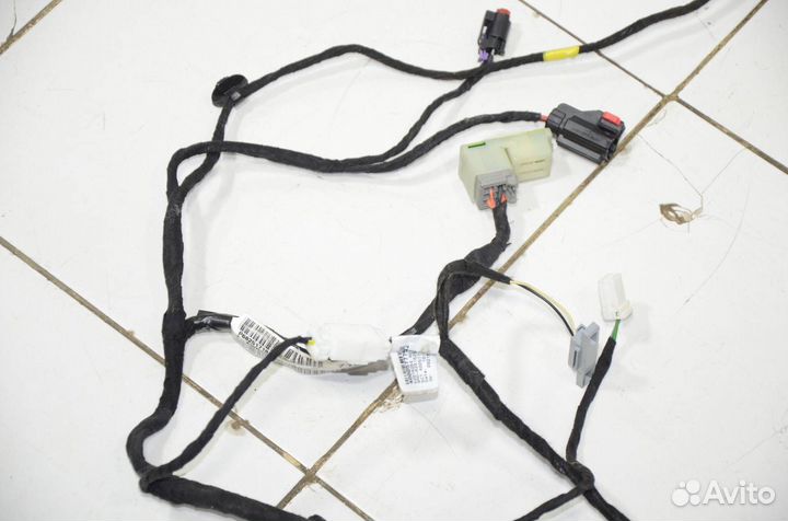 Проводка двери задняя правая Jeep Grand Cherokee