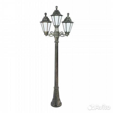 Столб металлический и пластиковый уличный