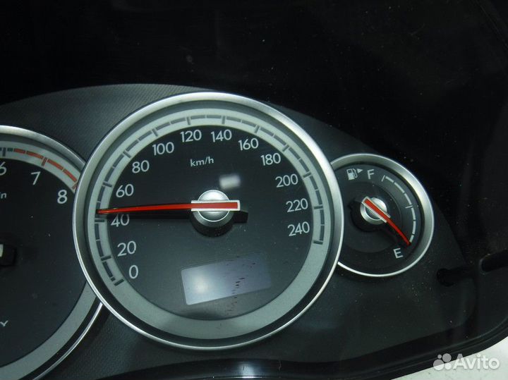 Панель приборов Субару