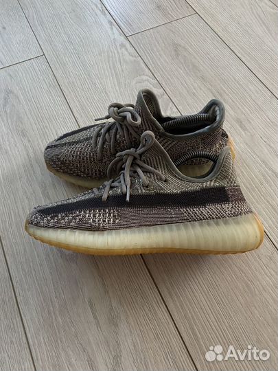 Кроссовки Adidas Yeezy Boost 350 V2 38 размер