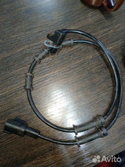 Датчик ABS Dodge Ram 1500