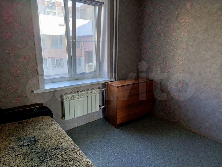 4-к. квартира, 74 м², 2/5 эт.