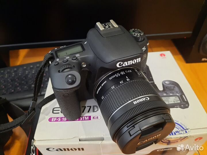 Фотоаппарат Canon EOS 77D KIT EF-S 18-55mm