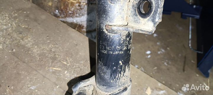 Амортизаторы передние KYB Excel-G Nissan X-Trail