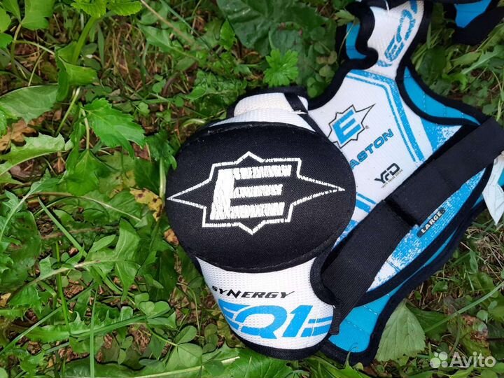 Нагрудник easton