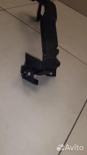 Кронштейн переднего бампера левый Subaru Legacy
