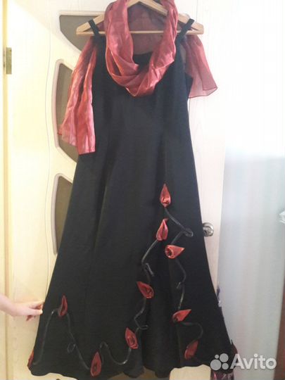 Вечернее платье