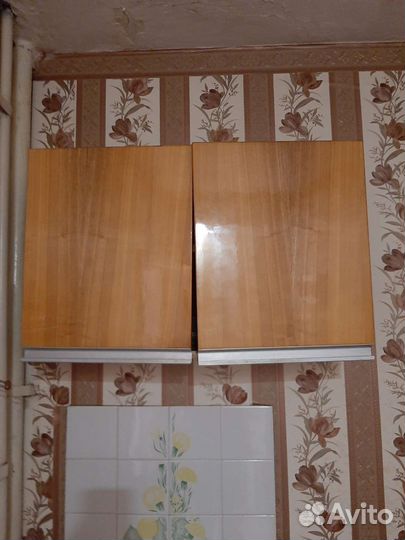 Две полки на кухню