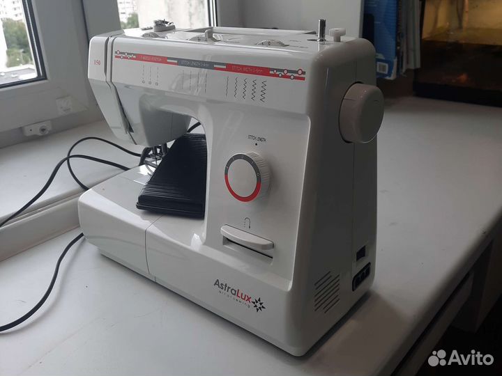 Швейная машина Janome бу