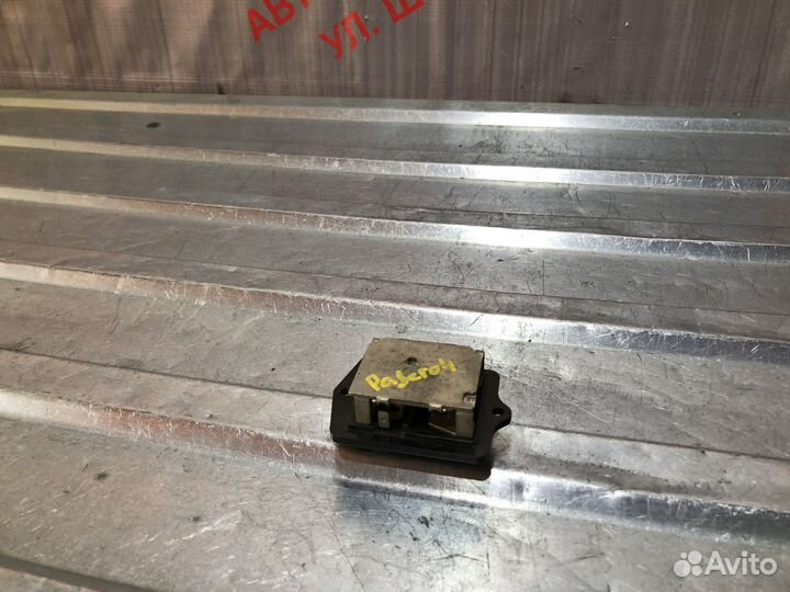 Резистор печки Митсубиси Паджеро 4