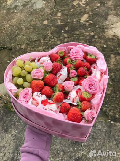 Клубника съедобные букеты