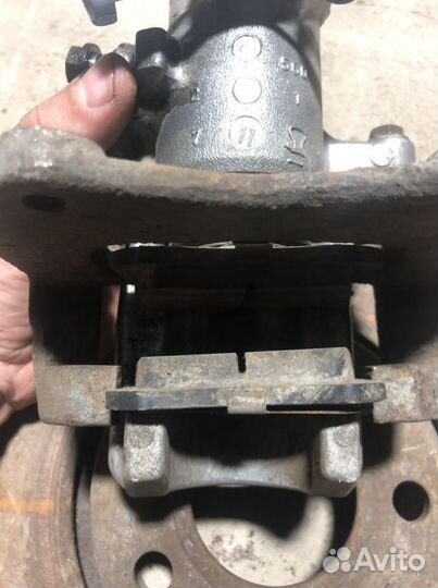 Задние суппорта+диски ауди а8д2