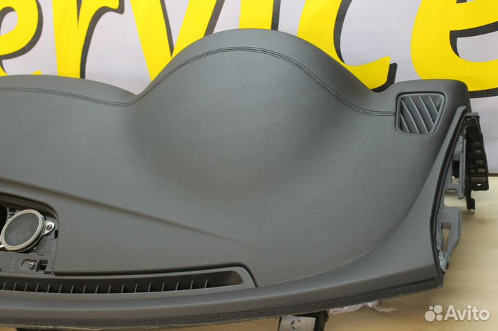 Торпедо Kia Sportage панель приборов