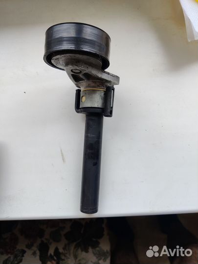 Натяжитель ремня генератора 1.8 и 2.0 tsi cdab