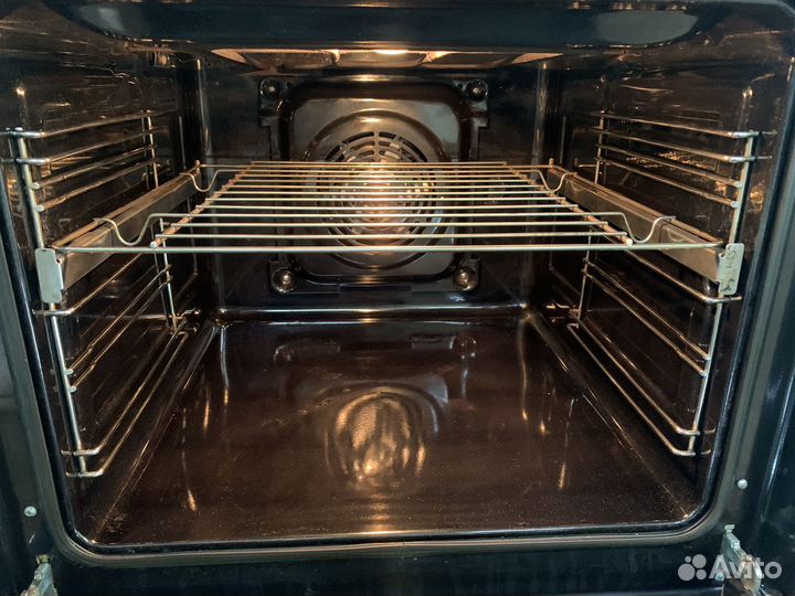 Духовой шкаф Hansa