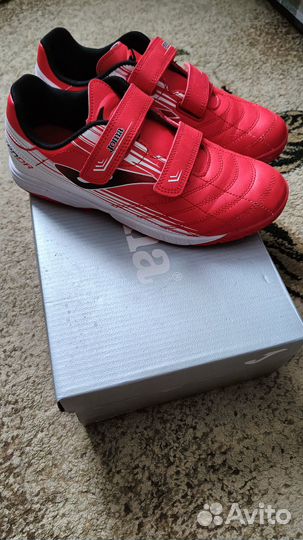 Футбольные бутсы