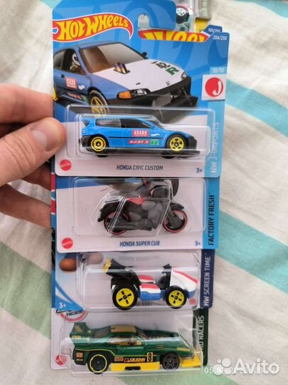 Hot wheels машинки