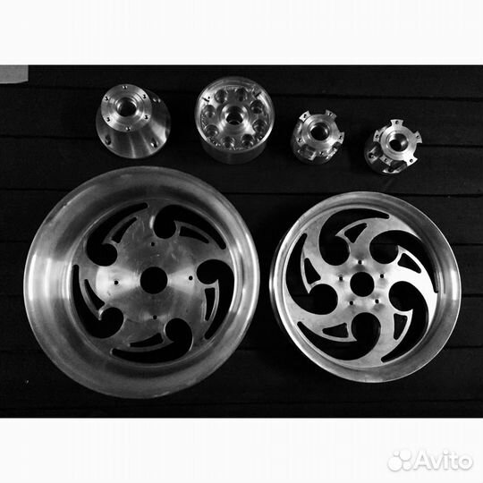 Boulevard M109R широкие 300 колеса