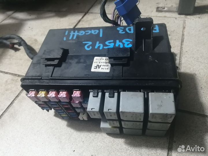 Блок предохранителей Chevrolet Lacetti 1.6 бензин