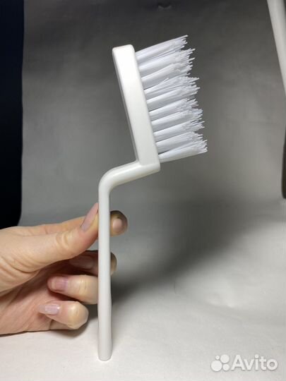 Щетка для чистки бытовой