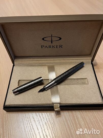 Перьевая ручка parker