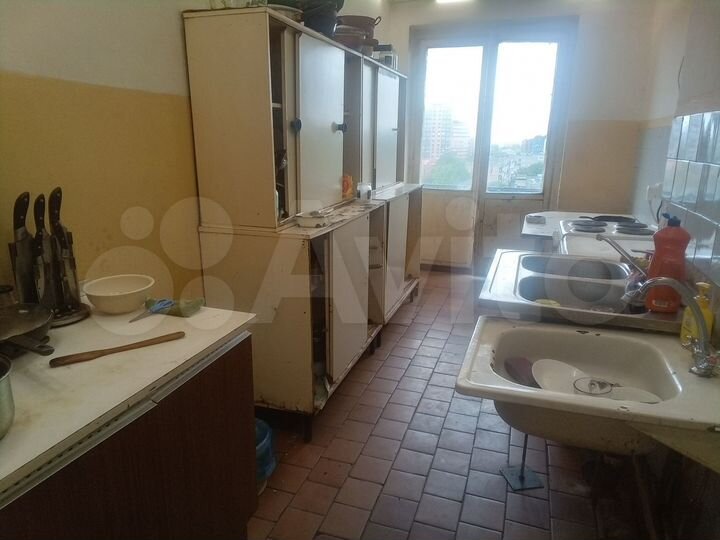 Комната 10 м² в 4-к., 9/9 эт.