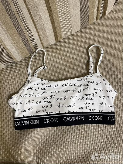 Топ Calvin Klein XS
