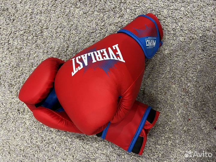 Боксерские перчатки everlast