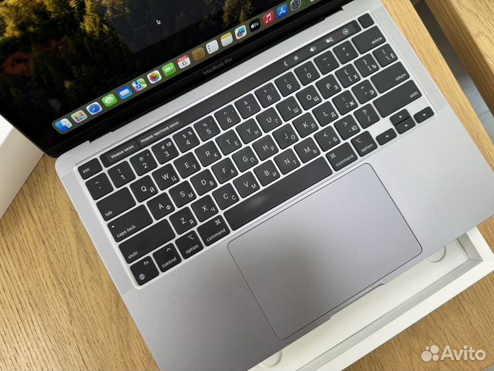 MacBook Pro 13 2022 M2 8/256Gb SG mneh3