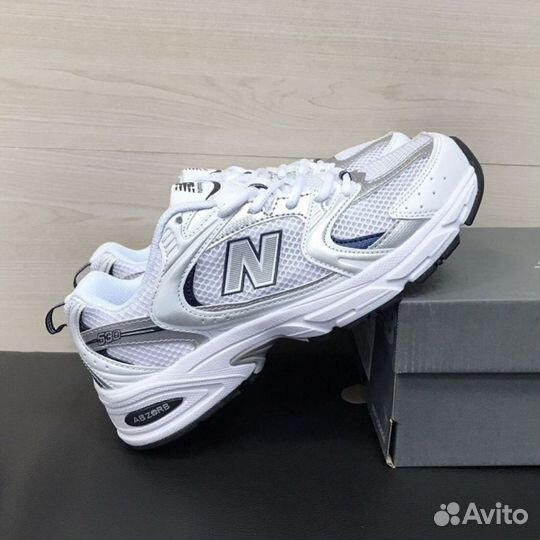 Кроссовки женские new balance