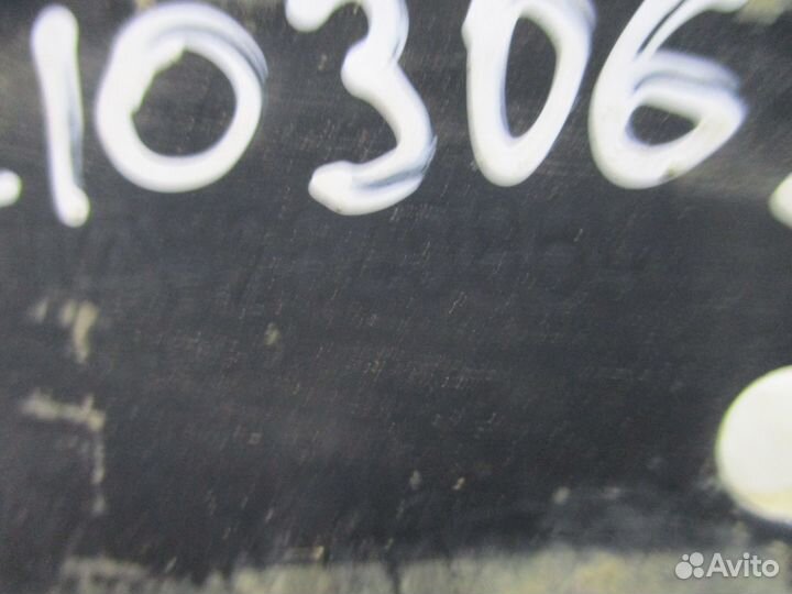 Кронштейн подножки правый Scania 2649864