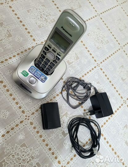 Радиотелефон Panasonic KX-TG2511RU