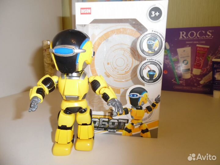 Игрушка робот