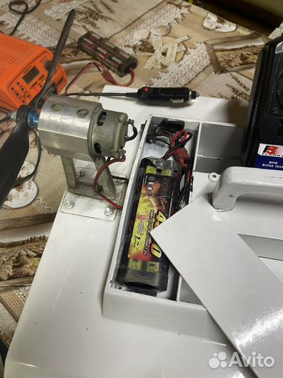 Караблик для рыбалки