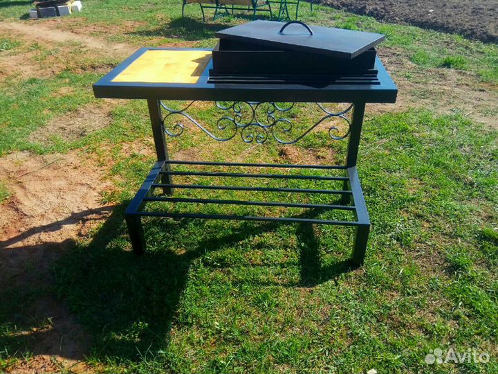 Кованый мангал из металла