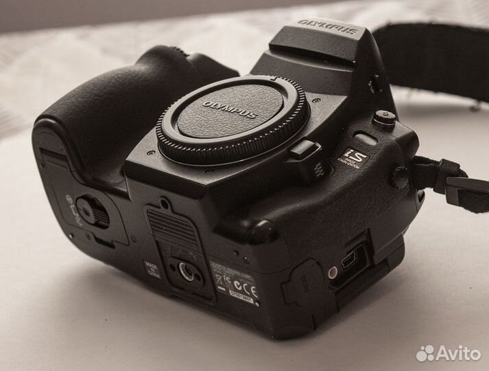 Цифровой фотоаппарат olympus E-3