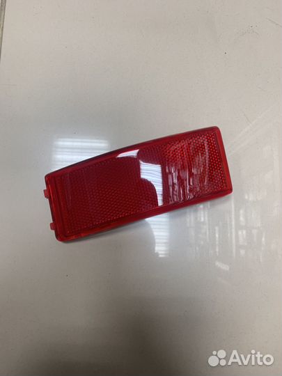 Катафот заднего бампера левый Ford C-max