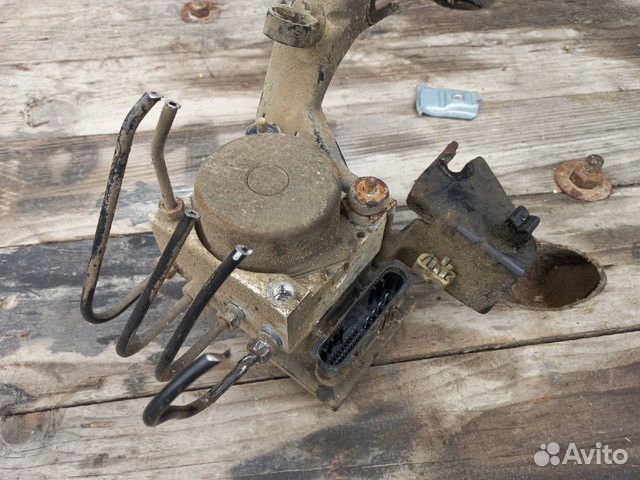 Блок ABS (насос) Renault Logan 2007 МКПП