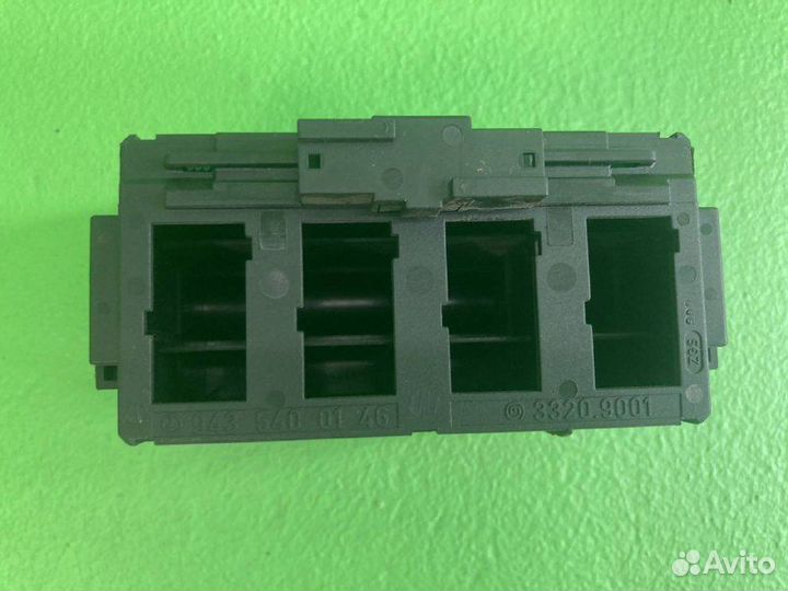 Панель включателей mercedes-benz actros MP III