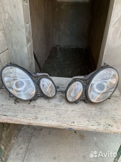 Фары передние 211 мерс