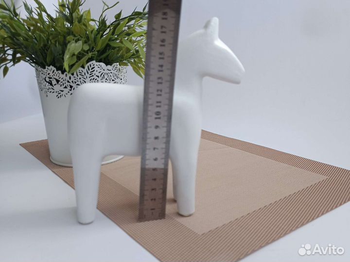 Фигурка интерьерная декоративная лошадь