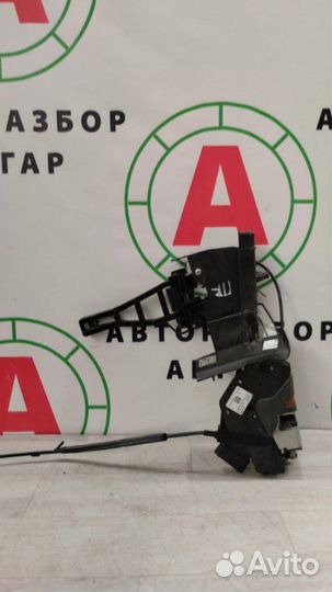 Замок двери передний правый Ford Focus CB8 1.6L