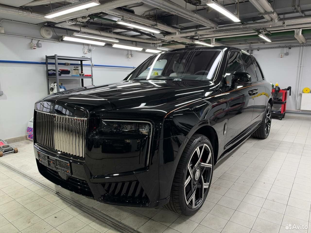 Rolls-Royce Cullinan 6.7 AT, 2026