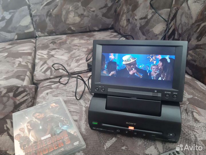 Портативный dvd плеер Sony
