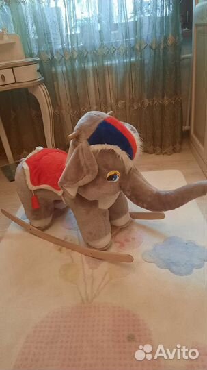 Слон-качалка