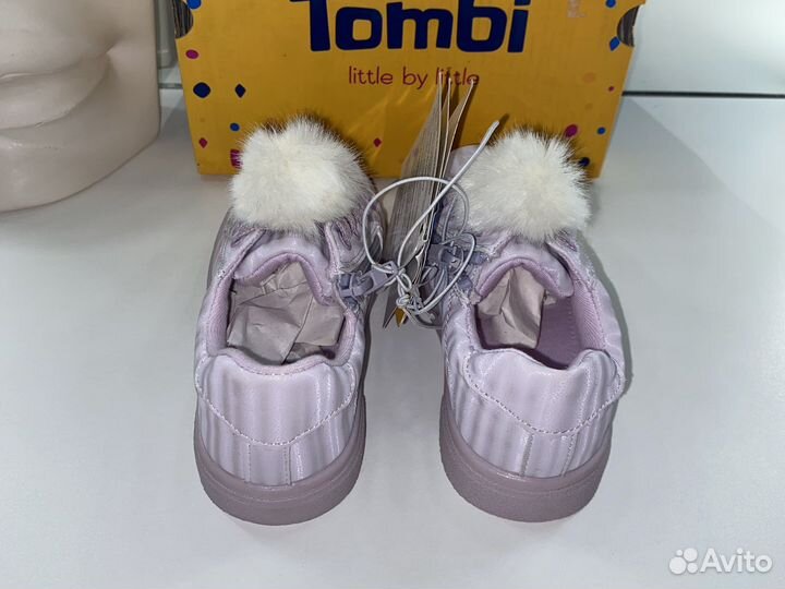 Кеды новые для девочки 25