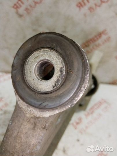 Рычаг подвески нижний передний правый Volkswagen