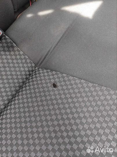 Сиденья задние ваз 2110