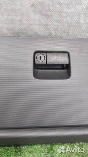 Бардачок (ящик перчаточный) Nissan X-Trail T30 20