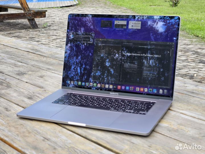 Macbook pro 16дюймов. Intel i7 2021г. производства